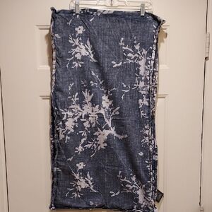 Ralph Lauren Black Label Rare Find Denim Navy &Grey Floral Pillowcases(2) 35x20